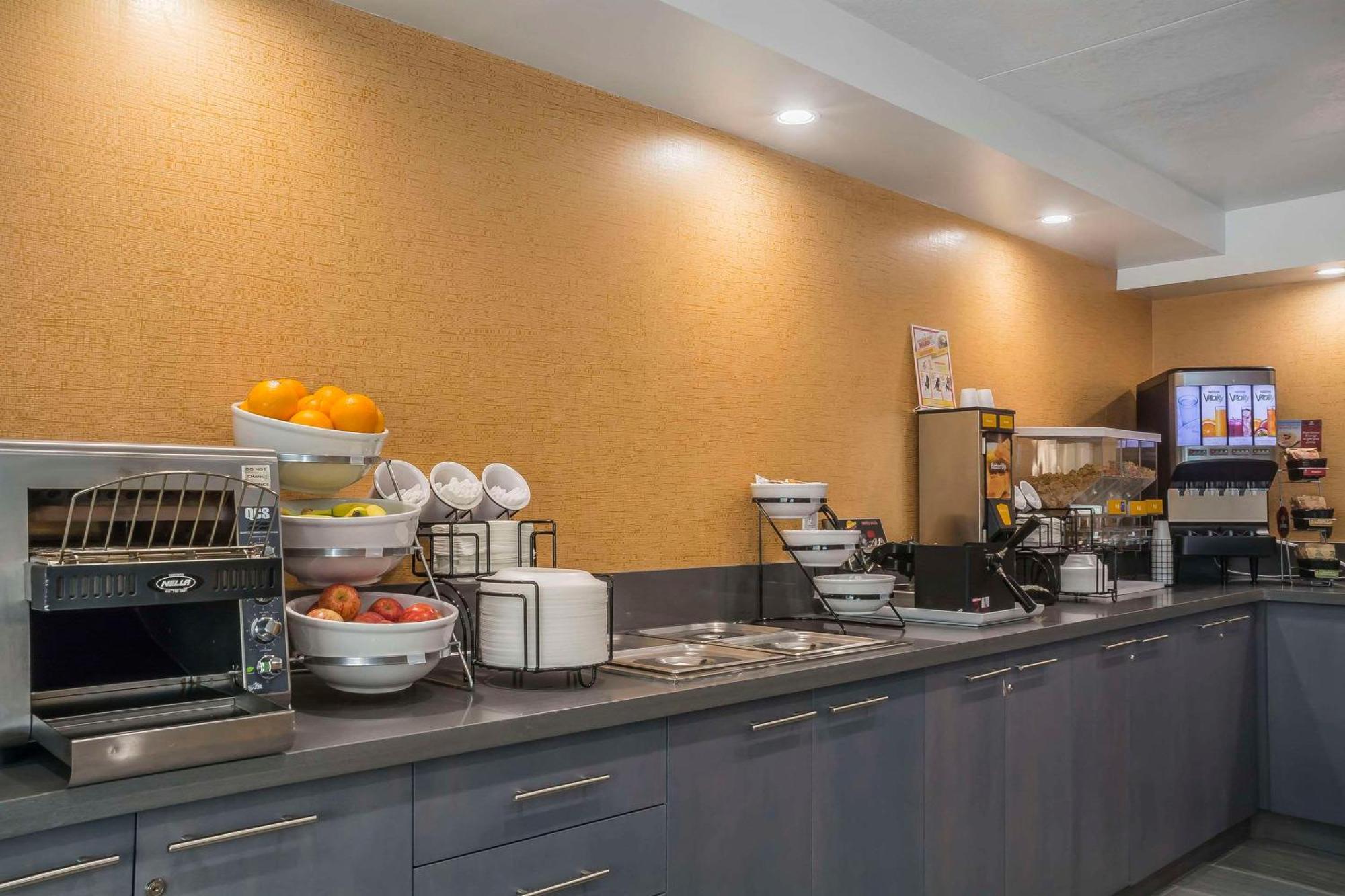 Quality Inn Leamington Ngoại thất bức ảnh